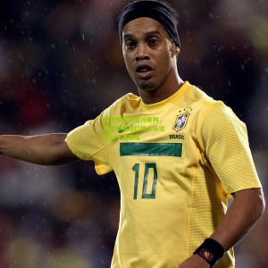 【开云下载】纪律委员会维持原判，莫耶斯质疑红牌上诉流程缺乏透明度